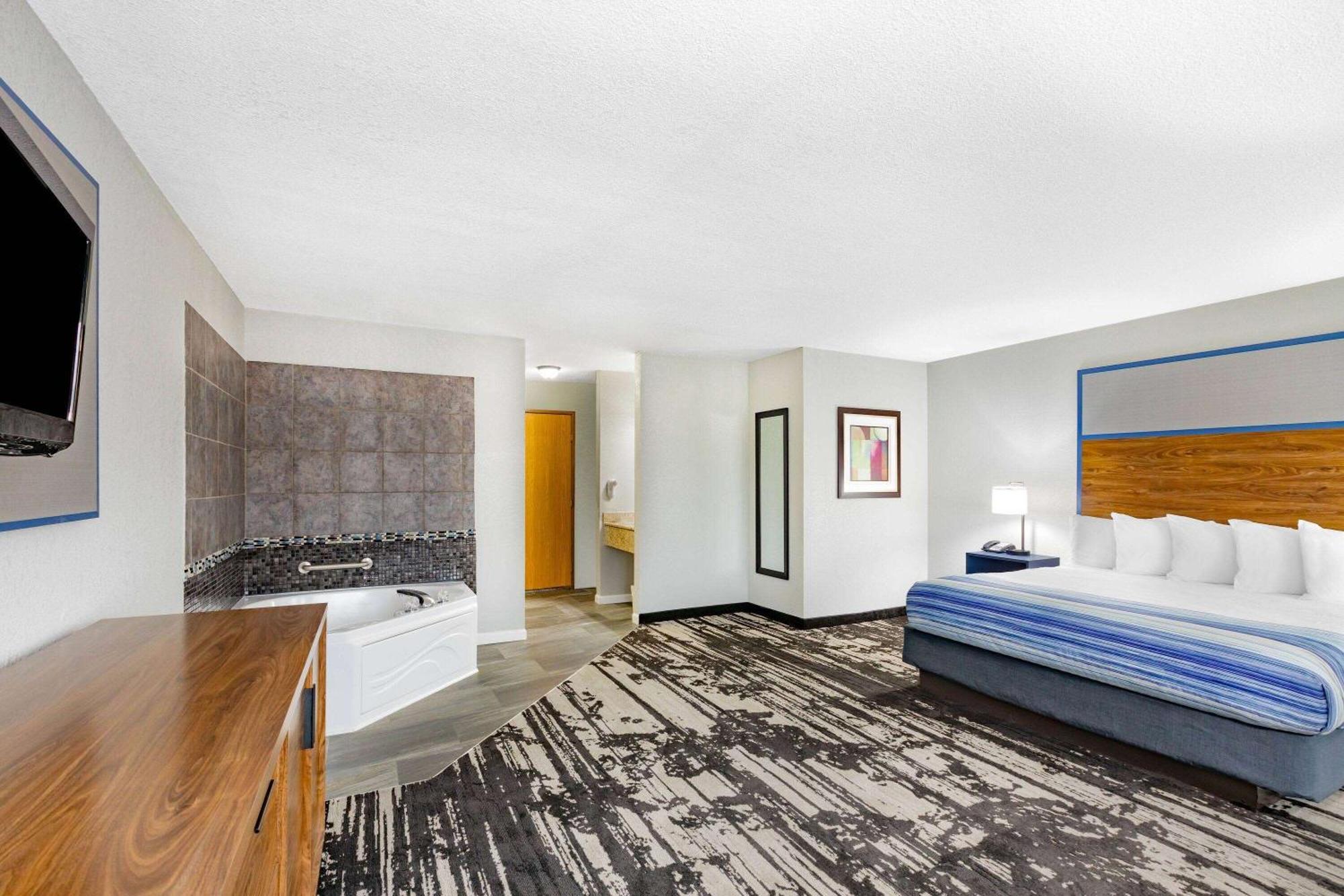 Americinn By Wyndham Pella Zewnętrze zdjęcie